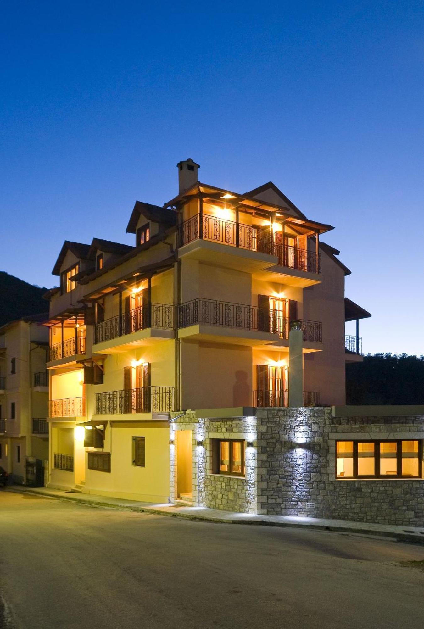 Kalavrita Krinides Apartment And Attics Εξωτερικό φωτογραφία